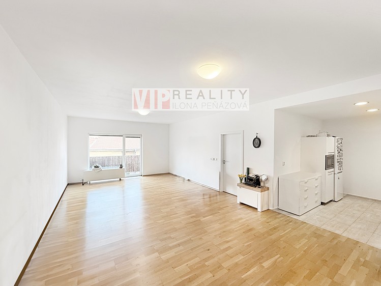 Pronájem bytu 2+kk 82 m² - foto 1