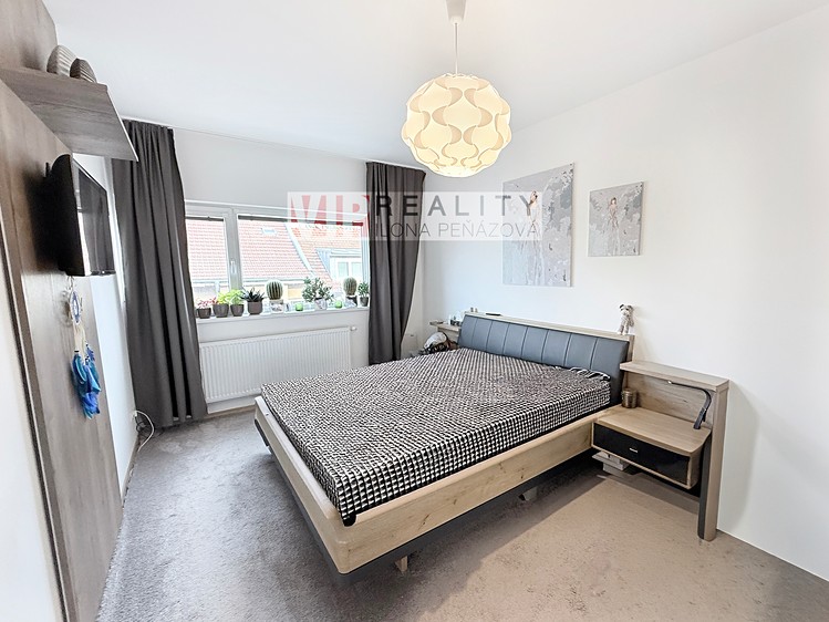 Pronájem bytu 2+kk 82 m² - foto 5