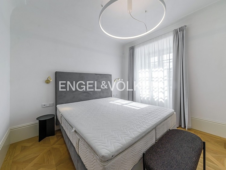 Pronájem bytu 3+1 98 m² - foto 5