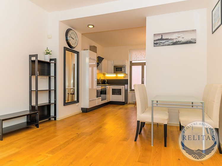 Pronájem bytu 2+kk 48 m² - foto 5
