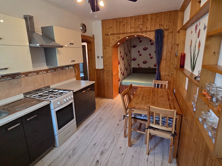 Pronájem bytu 2+1 61 m² - foto 2