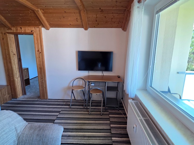 Pronájem bytu 2+1 61 m² - foto 5
