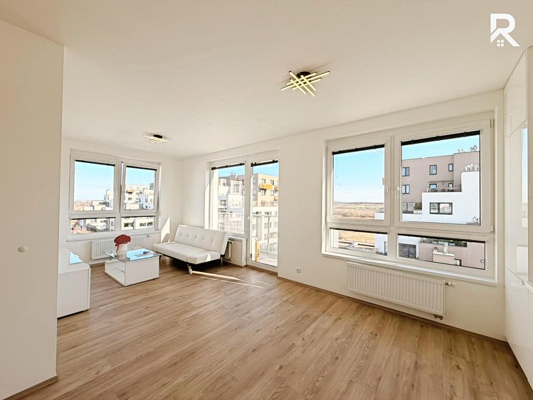 Pronájem bytu 3+kk 75 m² - foto 4