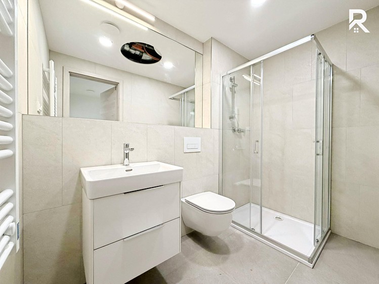 Pronájem bytu 2+kk 60 m² - foto 2