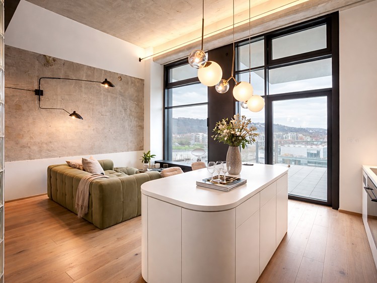 Pronájem bytu 2+kk 55 m² (Loft) - foto 1