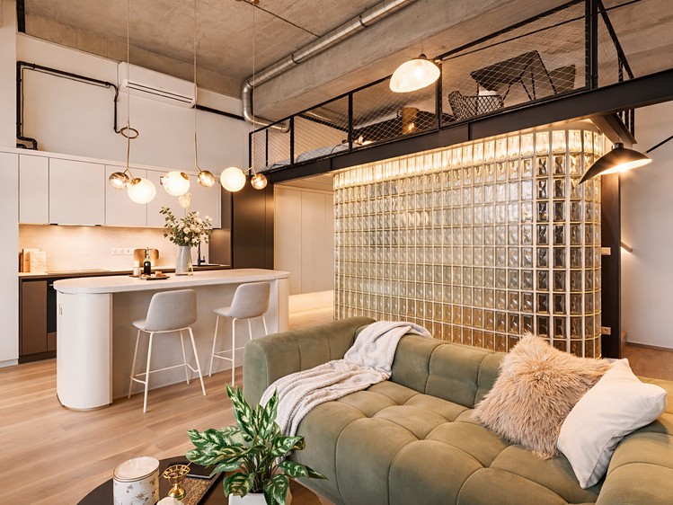 Pronájem bytu 2+kk 55 m² (Loft) - foto 2