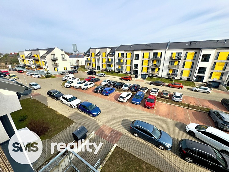 Pronájem bytu 2+kk 71 m² - foto 3