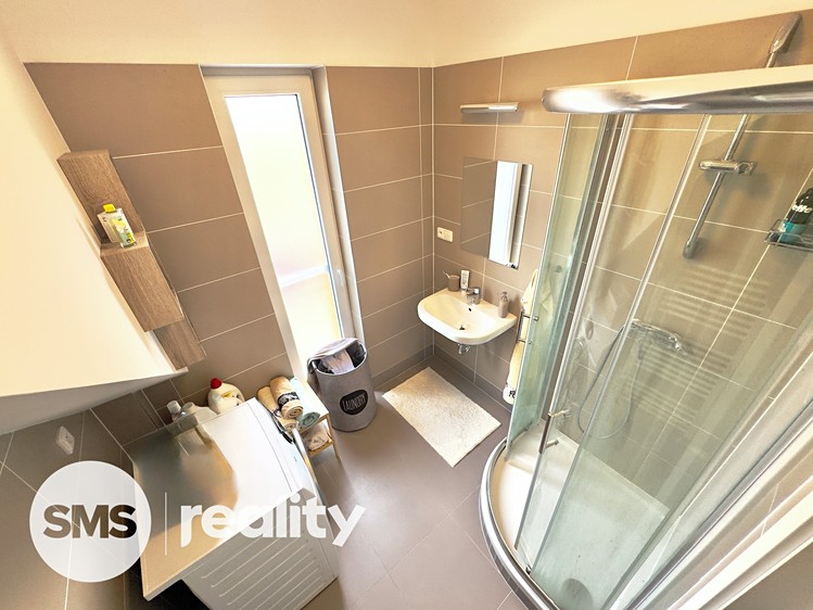 Pronájem bytu 2+kk 71 m² - foto 5
