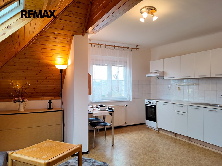 Pronájem bytu 1+kk 41 m² - foto 1
