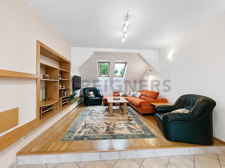 Pronájem bytu 3+1 120 m² - foto 1