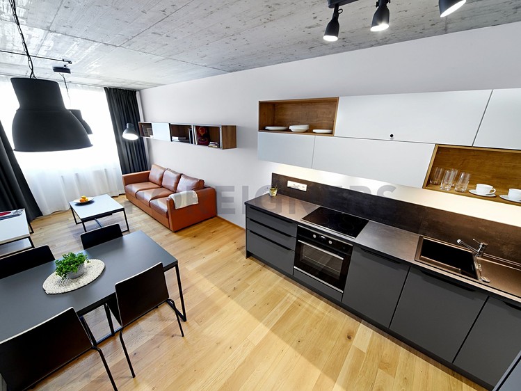 Pronájem bytu 2+kk 50 m² - foto 1
