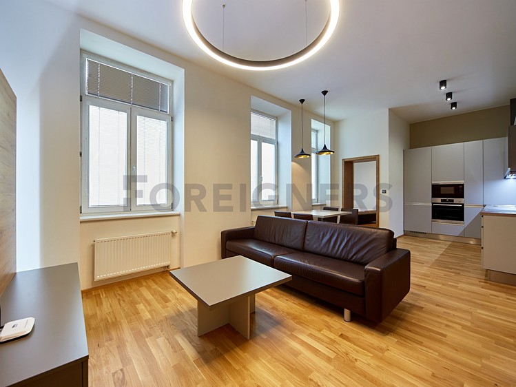 Pronájem bytu 2+kk 62 m² - foto 1