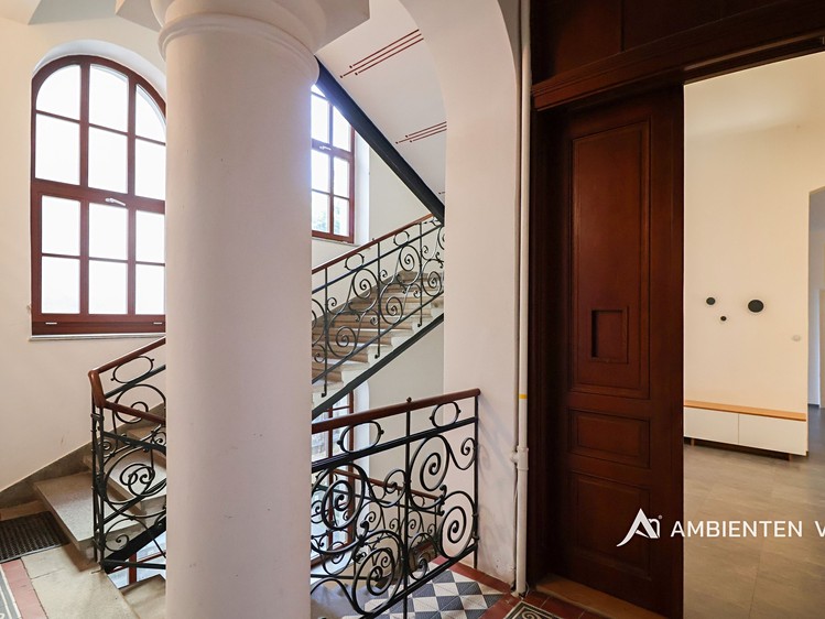 Pronájem bytu 3+1 143 m² (Jednopodlažní) - foto 3