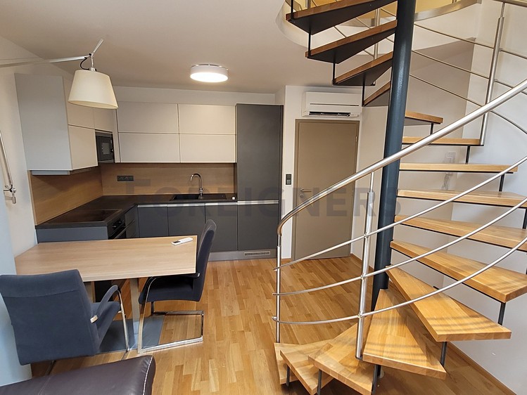 Pronájem bytu 2+kk 53 m² - foto 3