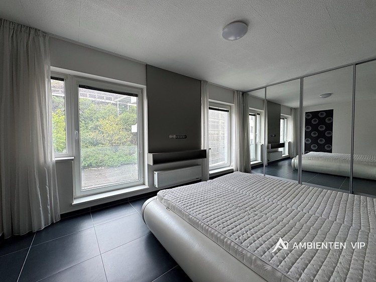 Pronájem bytu 3+kk 83 m² - foto 1