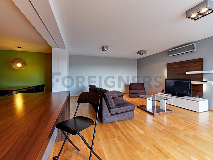 Pronájem bytu 2+kk 87 m² - foto 3