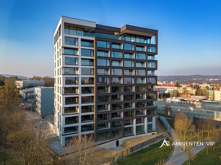 Pronájem bytu 1+kk 38 m² - foto 3