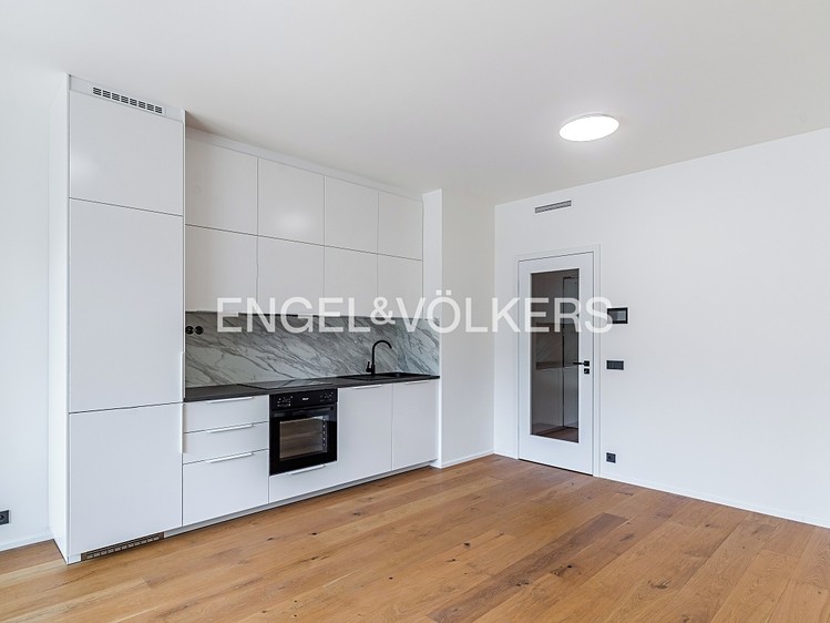 Pronájem bytu 2+kk 56 m² - foto 3