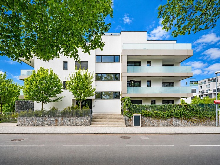 Pronájem bytu 2+kk 71 m² - foto 1