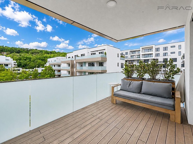 Pronájem bytu 2+kk 71 m² - foto 3