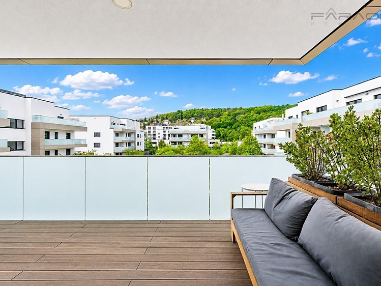 Pronájem bytu 2+kk 71 m² - foto 8