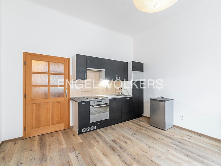 Pronájem bytu 3+kk 60 m² - foto 2