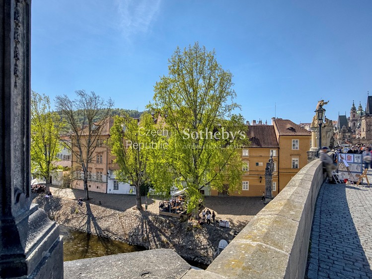 Pronájem bytu 3+kk 118 m² (Mezonet) - foto 2