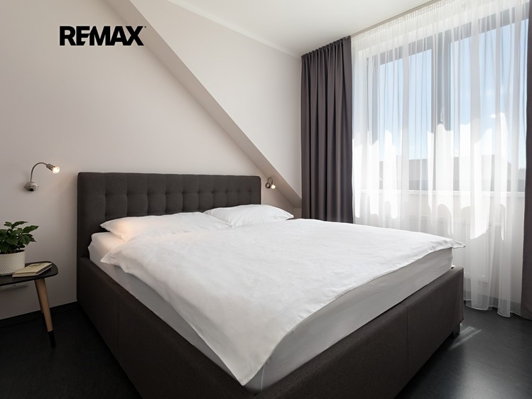 Pronájem bytu 2+kk 55 m² - foto 8