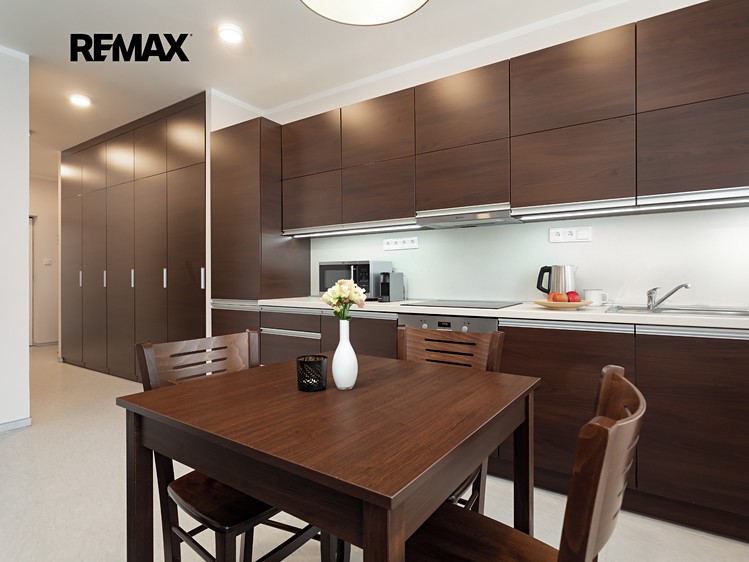Pronájem bytu 2+kk 55 m² - foto 6