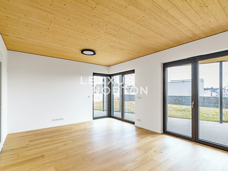 Pronájem bytu 3+kk 68 m² - foto 2