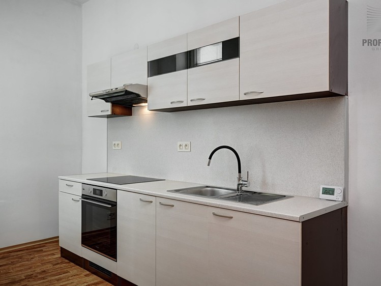 Pronájem bytu 2+1 61 m² (Jednopodlažní) - foto 5