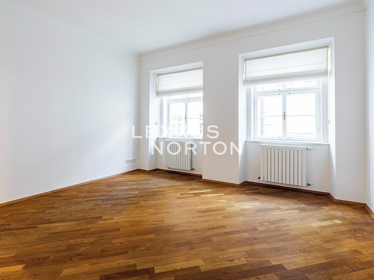 Pronájem bytu 4+1 170 m² - foto 6