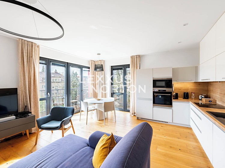 Pronájem bytu 3+kk 93 m² - foto 1