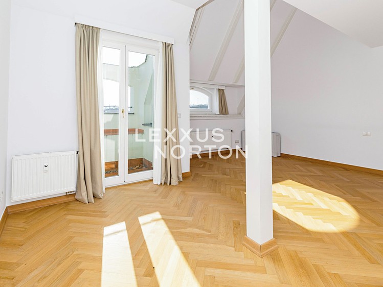Pronájem bytu 5+1 286 m² - foto 5
