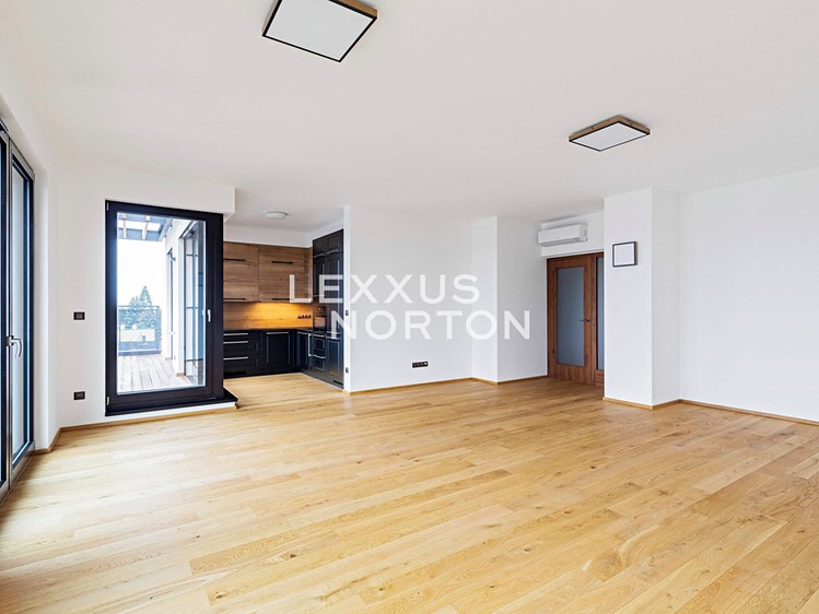 Pronájem bytu 4+kk 110 m² - foto 3