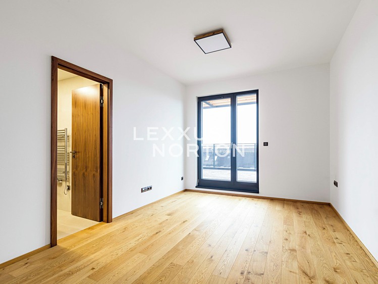Pronájem bytu 4+kk 110 m² - foto 6