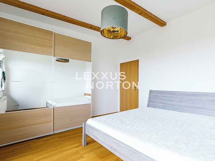 Pronájem bytu 3+kk 107 m² - foto 6