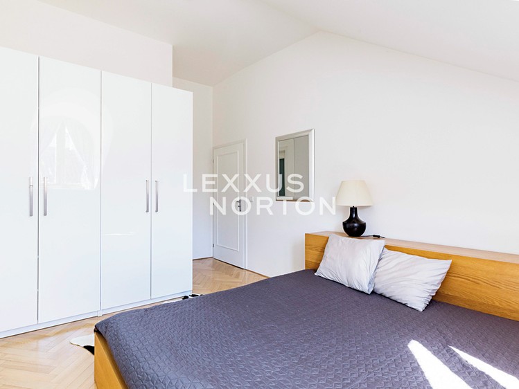 Pronájem bytu 3+kk 75 m² - foto 4
