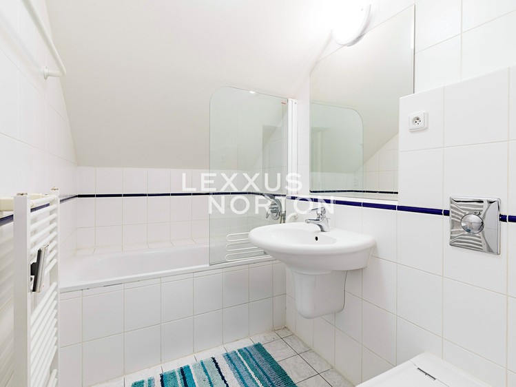 Pronájem bytu 3+kk 75 m² - foto 5