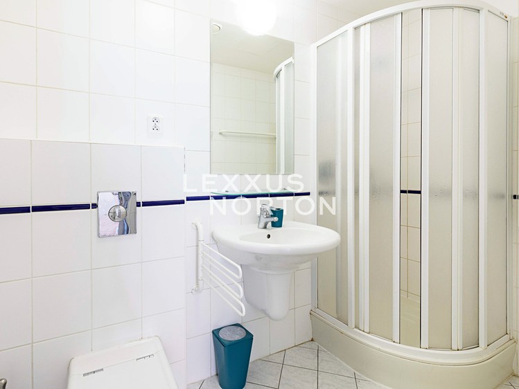 Pronájem bytu 3+kk 75 m² - foto 8