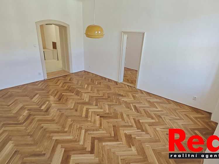 Pronájem bytu 2+1 57 m² - foto 8