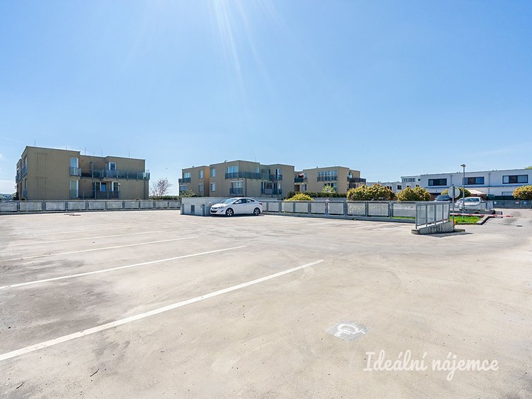 Pronájem bytu 2+kk 54 m² - foto 4
