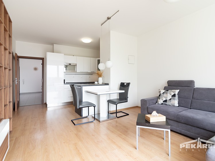 Pronájem bytu 2+kk 59 m² - foto 3