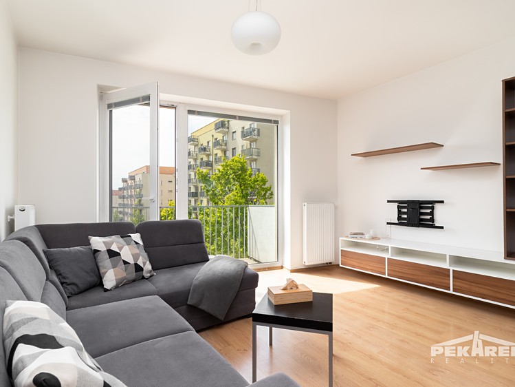 Pronájem bytu 2+kk 59 m² - foto 4