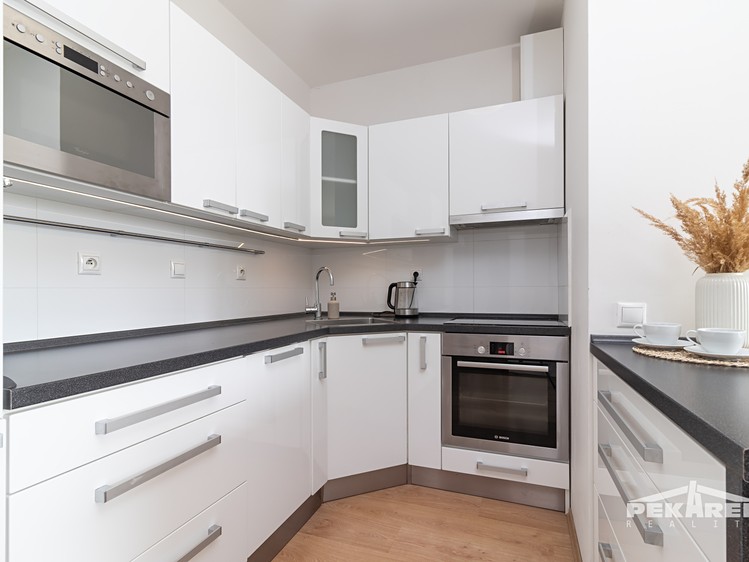 Pronájem bytu 2+kk 59 m² - foto 2