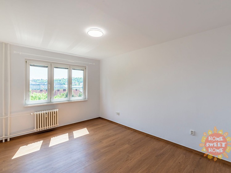 Pronájem bytu 2+1 54 m² - foto 4
