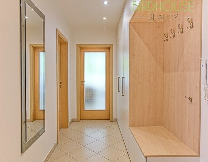 Pronájem bytu 2+kk 64 m² - foto 8
