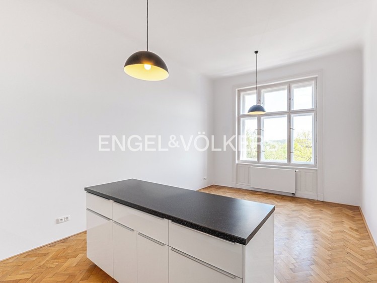 Pronájem bytu 4+1 140 m² - foto 5