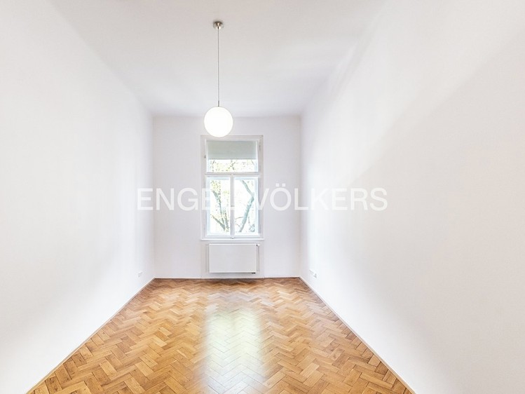 Pronájem bytu 4+1 140 m² - foto 8