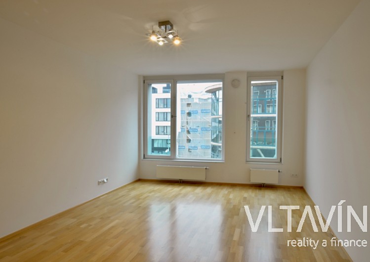 Pronájem bytu 2+kk 62 m² - foto 3